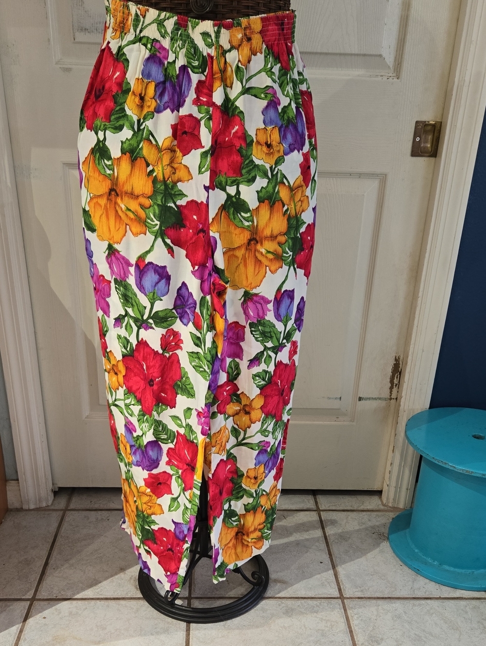 Carole Little Wide Leg Pant with Red, Yellow & Purple Floral Print-Size 14